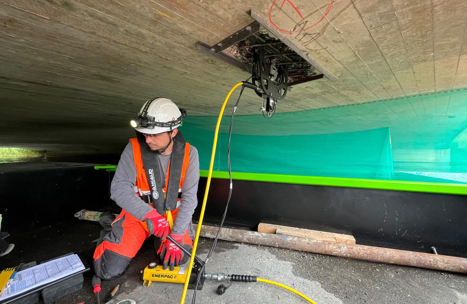 Meten voorspankracht met kruisboog Balkerwegbrug-meten-voorspankracht-met-kruisboog.jpg